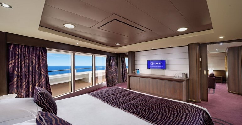  Yacht Club Suite Présidentielle avec bain à remous - YC4