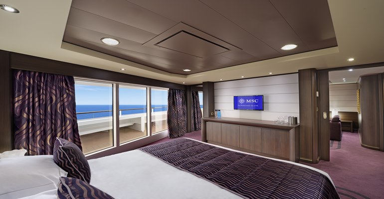 Grande Suite Deluxe Yacht Club - YCP