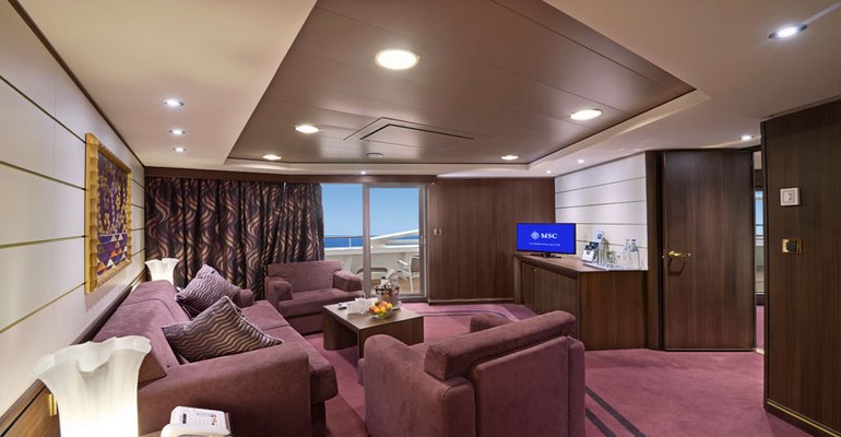 Royal Suite Yacht Club - YC3